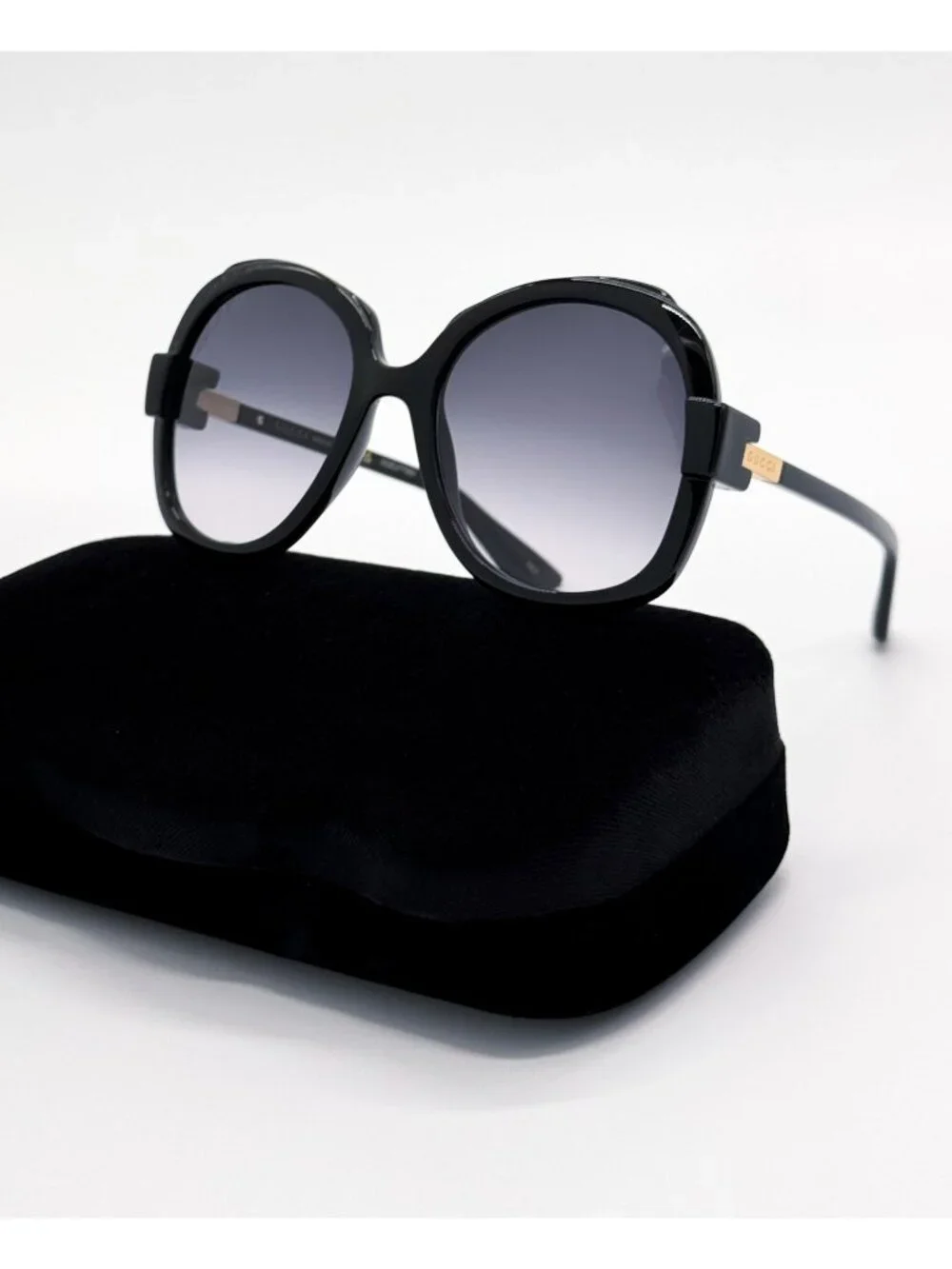 New Gucci Black Oversized Women Sunglasses GG1432S 001